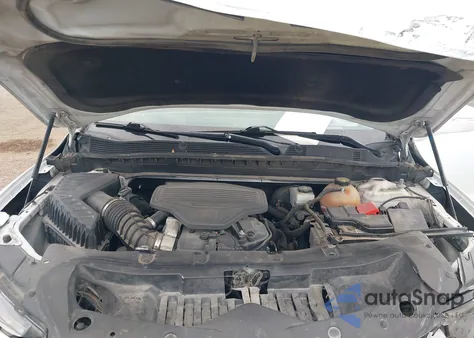 2019 Chevrolet Blazer z USA, uszkodzony, nr VIN 3GNKBCRS9KS697647